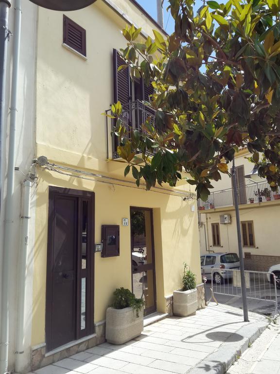Casa Eleonora Appartement Campofelice Di Roccella Buitenkant foto