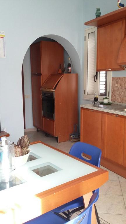 Casa Eleonora Appartement Campofelice Di Roccella Buitenkant foto