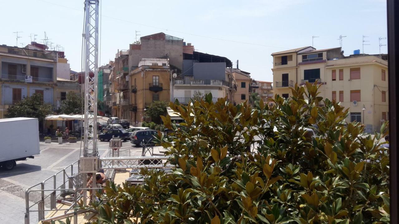 Casa Eleonora Appartement Campofelice Di Roccella Buitenkant foto