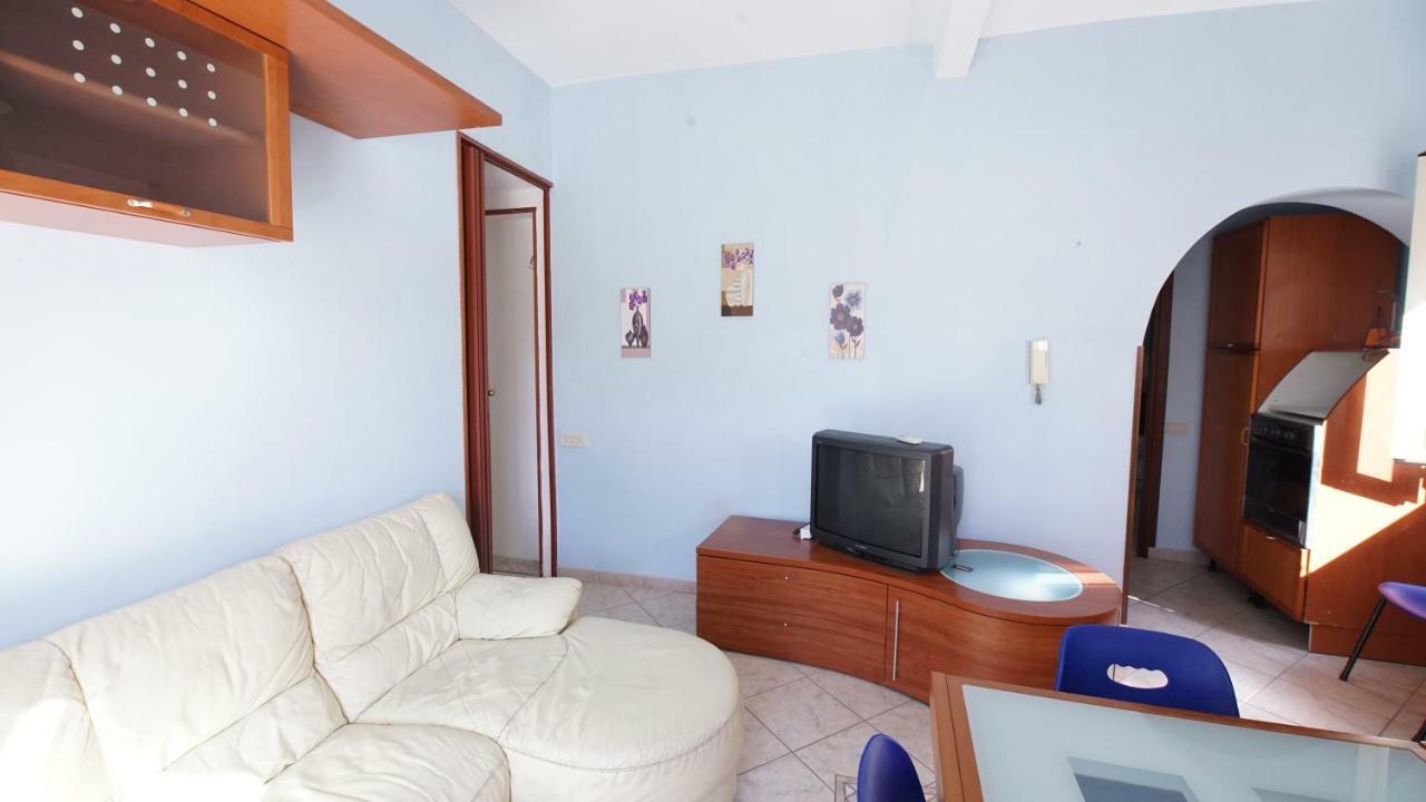 Casa Eleonora Appartement Campofelice Di Roccella Buitenkant foto