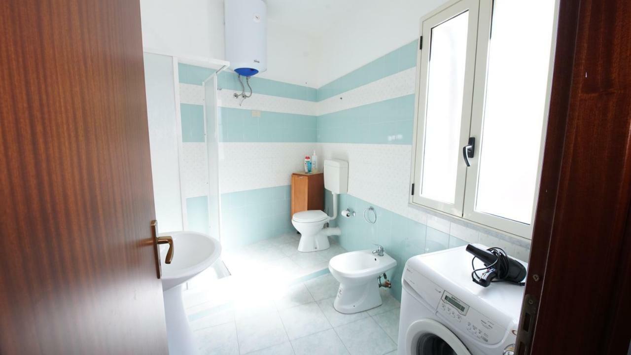 Casa Eleonora Appartement Campofelice Di Roccella Buitenkant foto