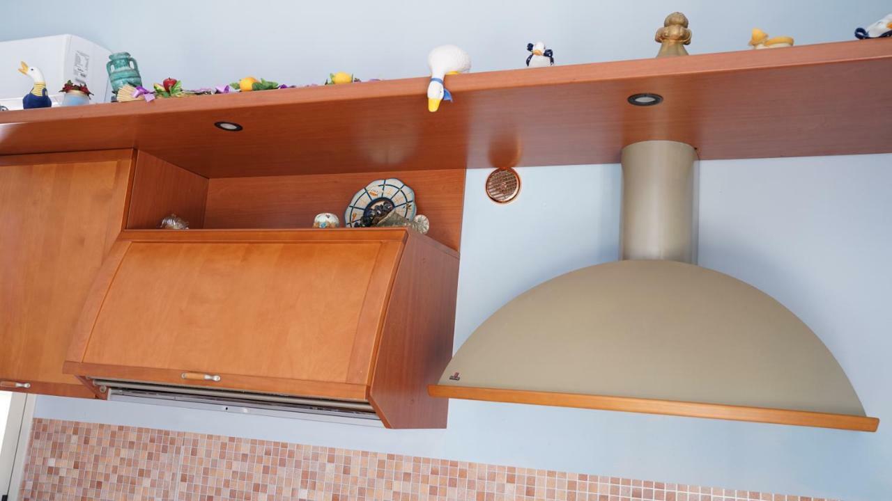 Casa Eleonora Appartement Campofelice Di Roccella Buitenkant foto